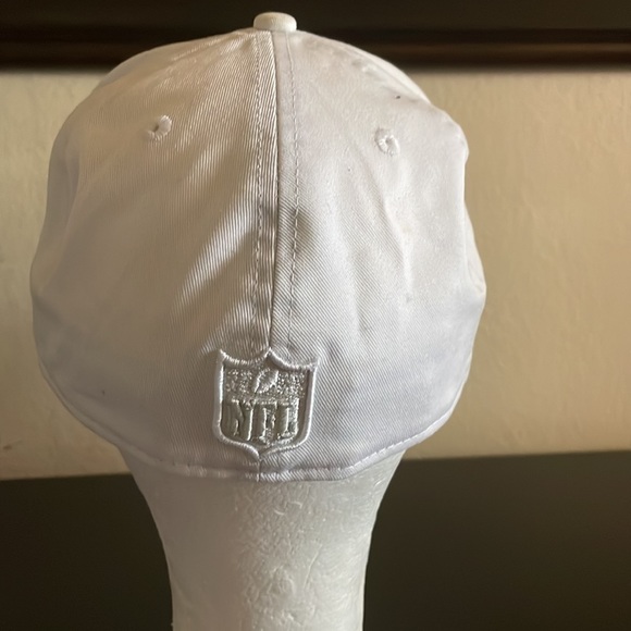 NWT.  Raiders hat, white - Picture 4 of 8